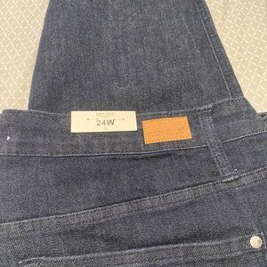 JUDY BLUE JEANS, BRAND NEW SIZE 24 W
